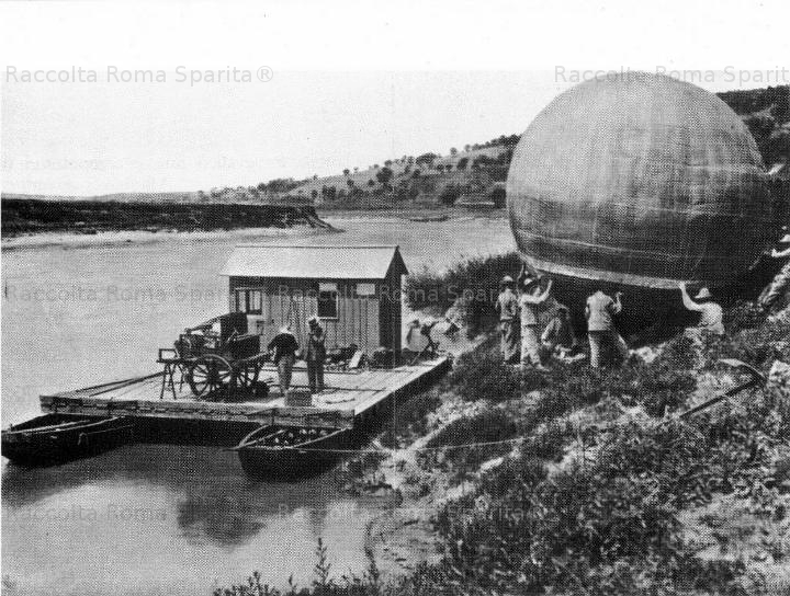 Rilievo fotografico del Tevere: il pallone all’ormeggio.