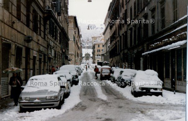 Via Luciano Manara