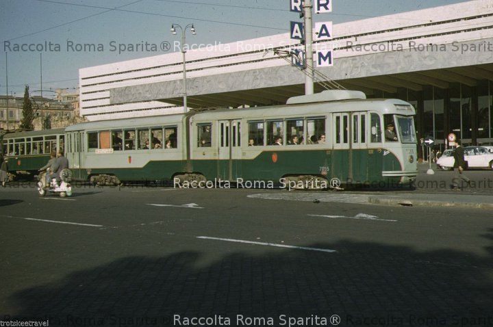 Piazza dei Cinquecento - Tram ATAC 7055