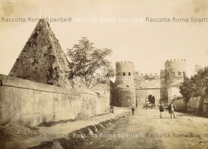 Porta San Paolo e la Piramide Cestia