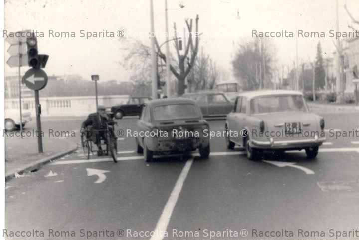 Lungotevere in Augusta