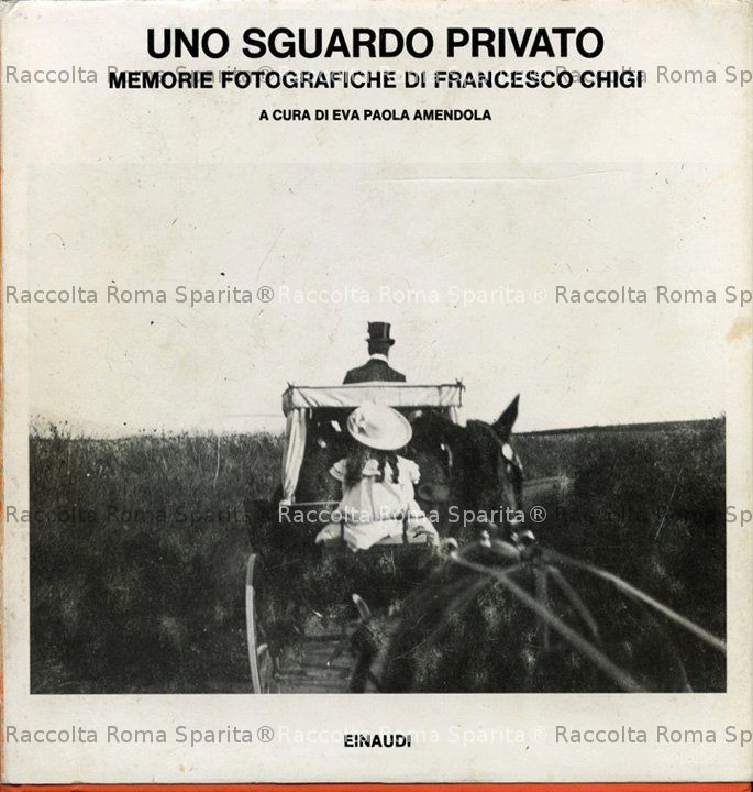 "Uno sguardo privato"