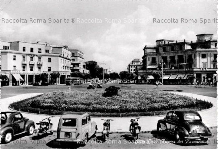 Ostia - Piazza dei Ravennati