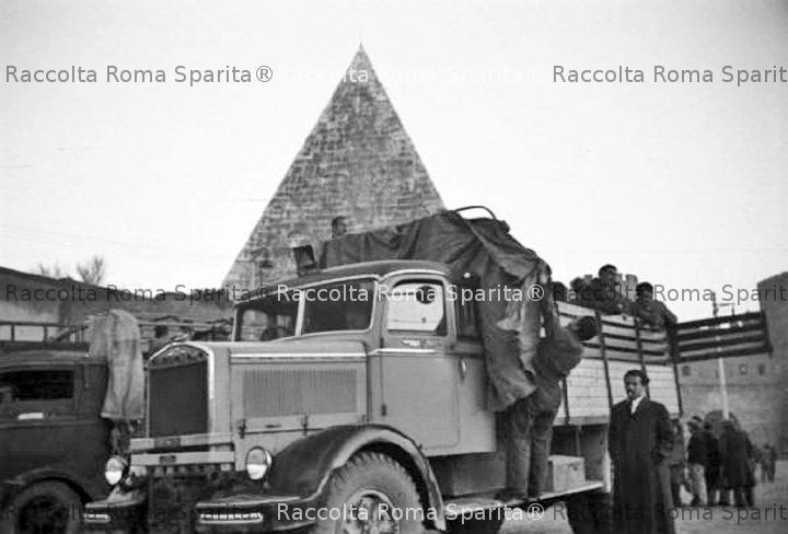 Piramide Cestia