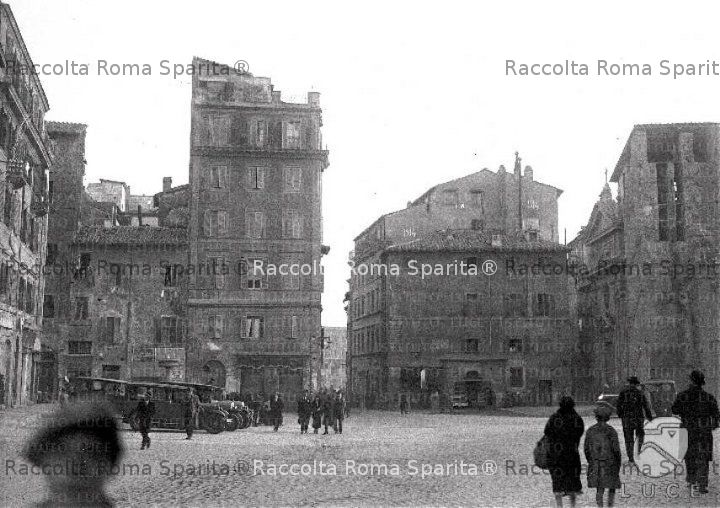 Piazza Montanara