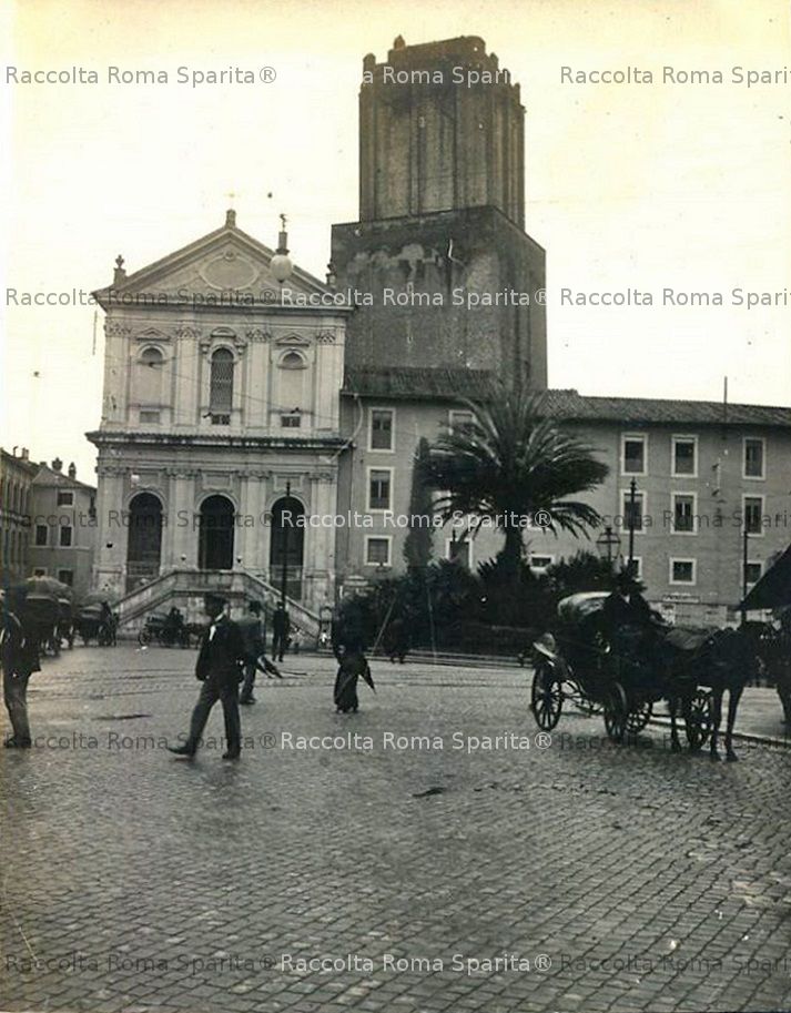 Largo Magnanapoli 
