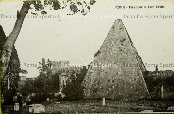 Piramide Cestia