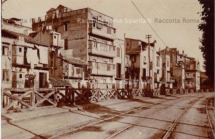 Lungotevere in Augusta 