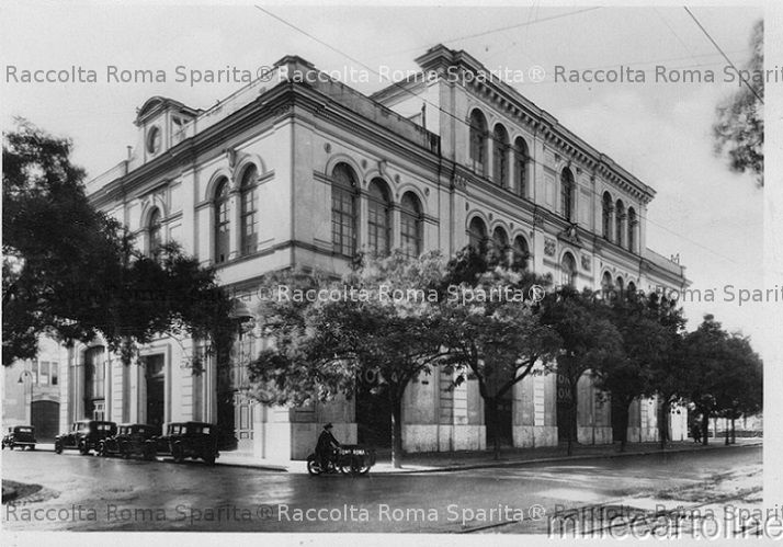 Via Luisa di Savoia, angolo via Maria Adelaide