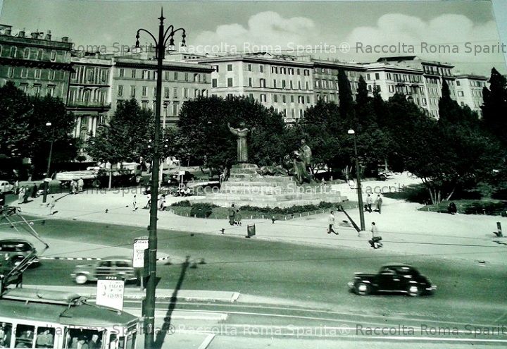 Piazza di Porta San Giovanni