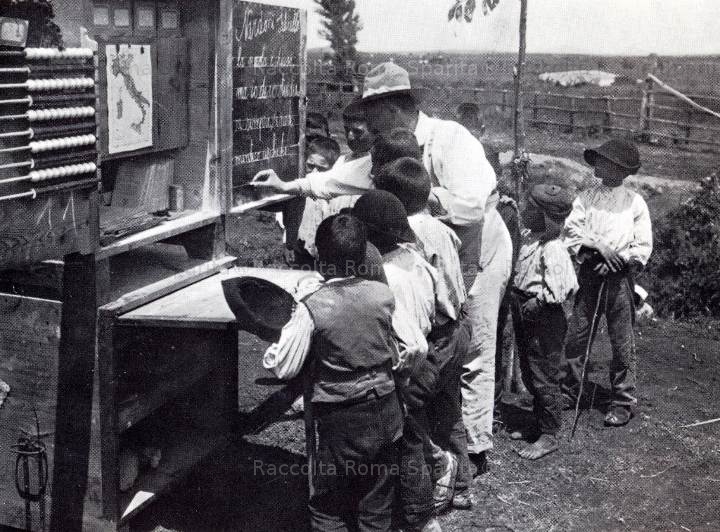 Scuola nell'agro romano