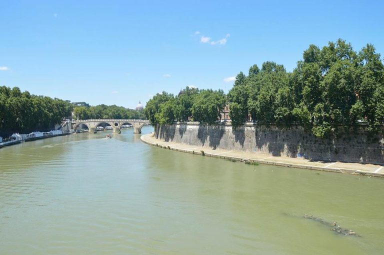 Un Campione Di Acqua Di Fiume Contiene 6 0